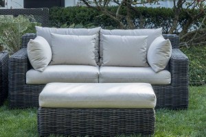 Cushioned XL Loveseat with (2) Throw Pillows 