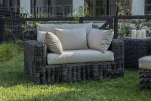 Cushioned XL Lounge Chair
