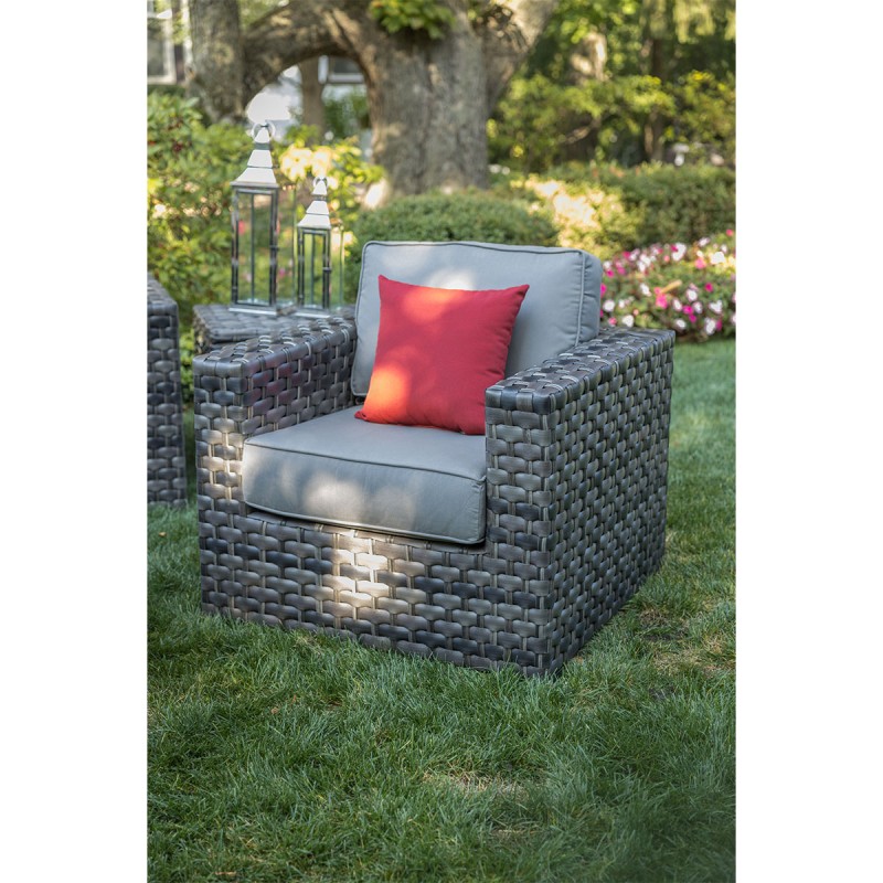 Cushioned Lounge Chair 